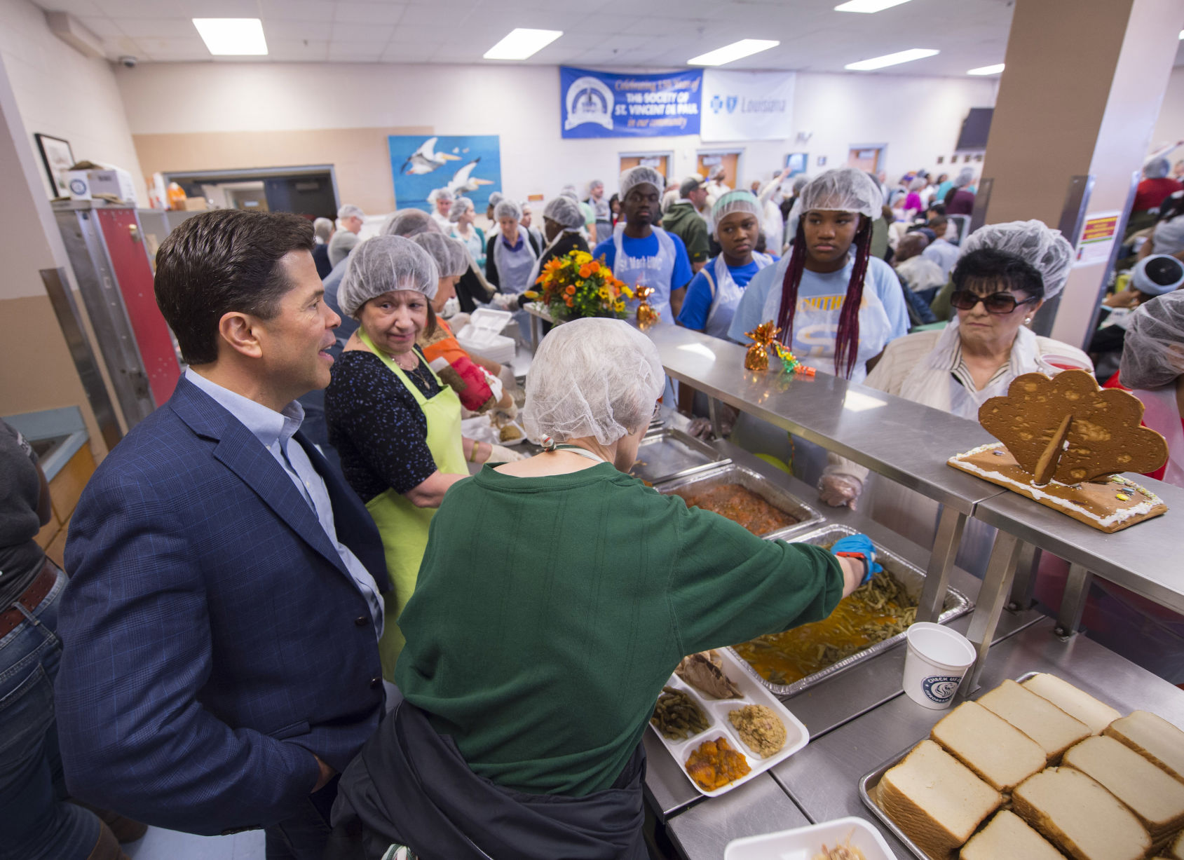 BR.thanksgivingmeal.112318_TS_197